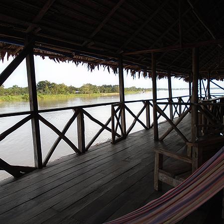 Cabañas Flotante Kurupira