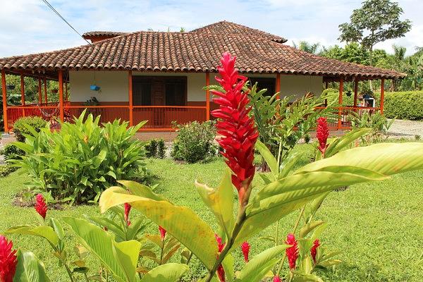 Hotel Campestre Tucanes