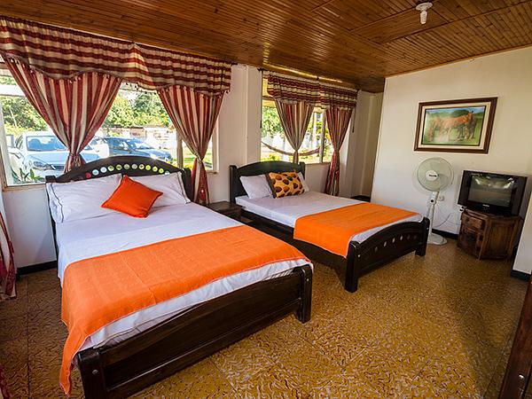 Hotel Campestre Las Guacamayas