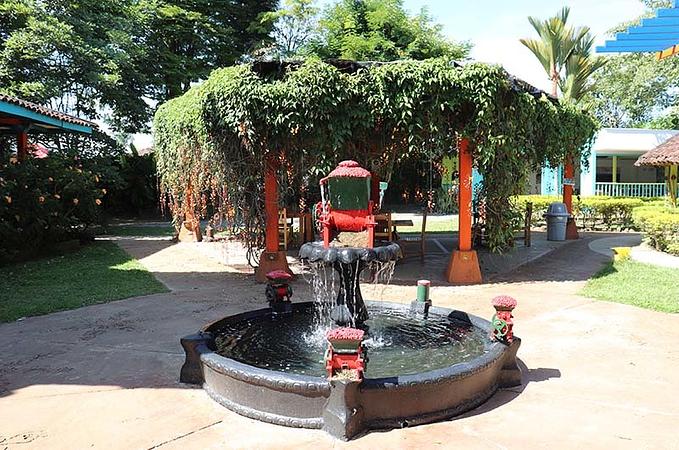 Hotel Campestre La Tata