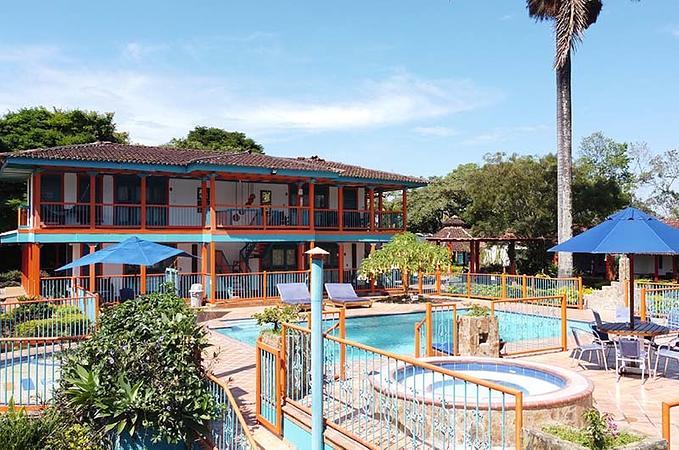 Hotel Campestre La Tata